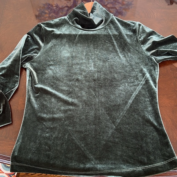 💕 Icône par Simons - Forest Green Velvet Top - Picture 6 of 6